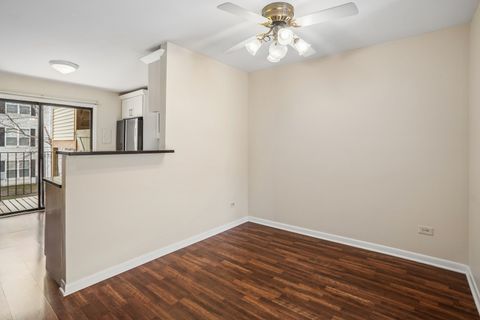 Tiny photo for 160 S WATERS EDGE Drive #202, Glendale Heights, IL 60139 (MLS # 12551803)