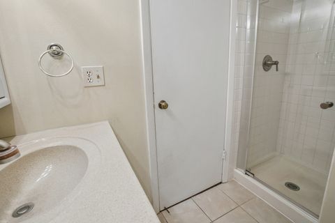 Tiny photo for 160 S WATERS EDGE Drive #202, Glendale Heights, IL 60139 (MLS # 12551803)
