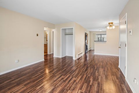 Tiny photo for 160 S WATERS EDGE Drive #202, Glendale Heights, IL 60139 (MLS # 12551803)