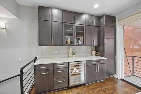 Tiny photo for 1229 W Madison Street #A, Chicago, IL 60607 (MLS # 12590891)