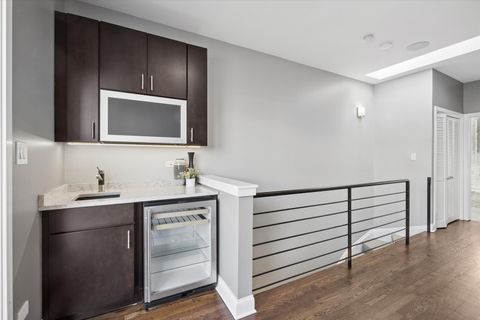 Tiny photo for 1229 W Madison Street #A, Chicago, IL 60607 (MLS # 12590891)