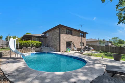 Tiny photo for 825 Walnut Drive, Darien, IL 60561 (MLS # 12706077)