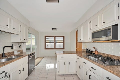 Tiny photo for 825 Walnut Drive, Darien, IL 60561 (MLS # 12706077)