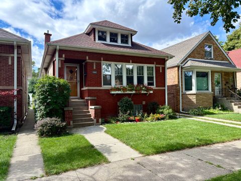 Tiny photo for 5252 N Leamington Avenue, Chicago, IL 60630 (MLS # 12488422)