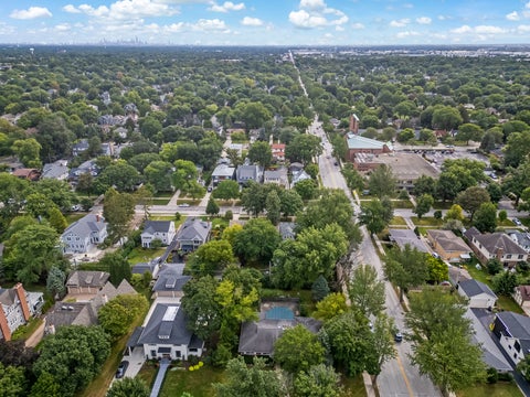 Tiny photo for 443 Blackstone Avenue, La Grange, IL 60525 (MLS # 12760189)