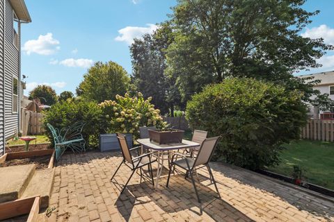 Tiny photo for 2735 Hillsboro Boulevard, Aurora, IL 60503 (MLS # 12420423)