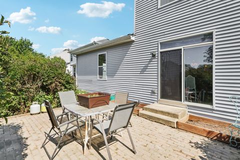 Tiny photo for 2735 Hillsboro Boulevard, Aurora, IL 60503 (MLS # 12420423)