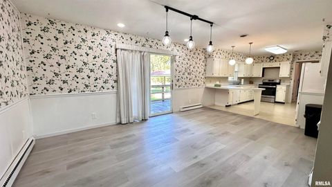 Tiny photo for 1019 Election Drive, Benton, IL 62896 (MLS # EB460310)