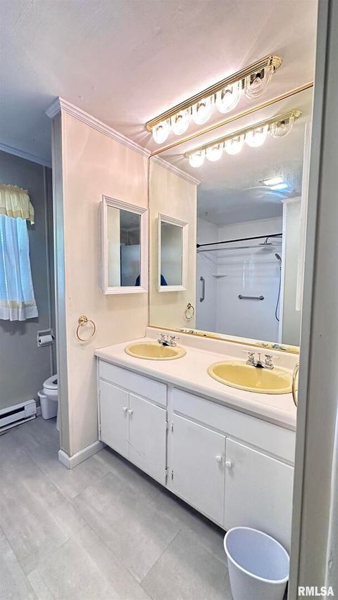 Tiny photo for 1019 Election Drive, Benton, IL 62896 (MLS # EB460310)