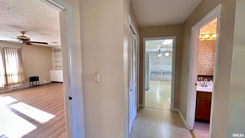 Tiny photo for 1019 Election Drive, Benton, IL 62896 (MLS # EB460310)