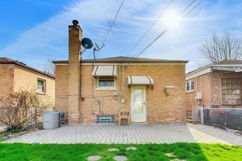 Tiny photo for 5854 S Mason Avenue, Chicago, IL 60638 (MLS # 12614464)