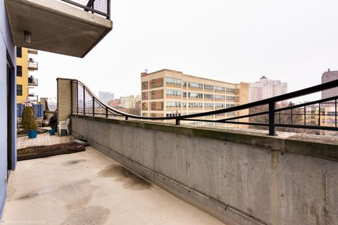 Tiny photo for 1122 W Catalpa Avenue #402, Chicago, IL 60640 (MLS # 12669971)