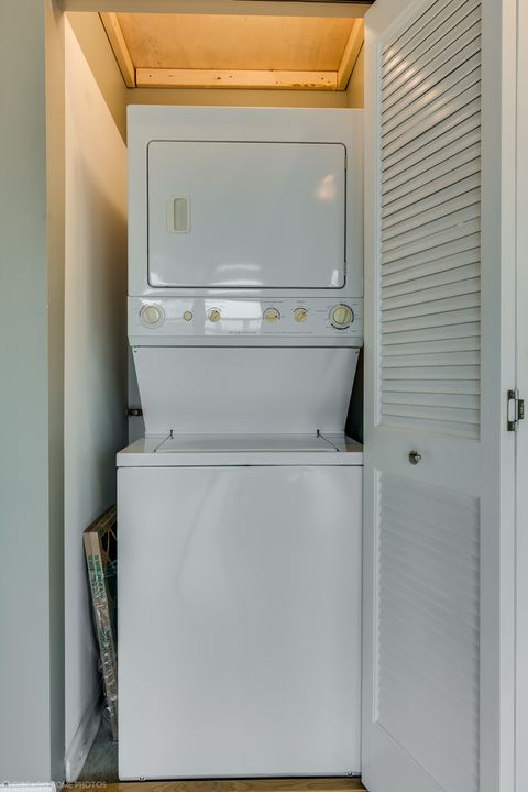 Tiny photo for 1122 W Catalpa Avenue #402, Chicago, IL 60640 (MLS # 12669971)
