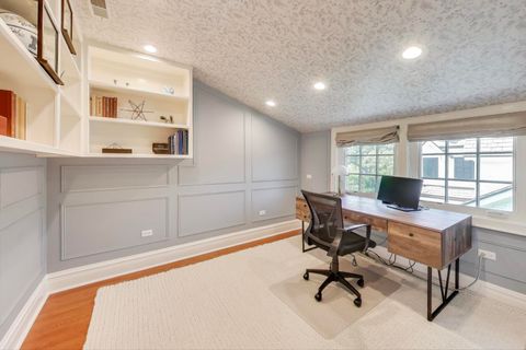 Tiny photo for 386 Fairview Avenue, Winnetka, IL 60093 (MLS # 12477830)