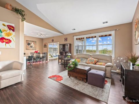 Tiny photo for 17228 Como Avenue, Lockport, IL 60441 (MLS # 12490695)