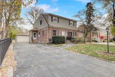 A home in Des Plaines