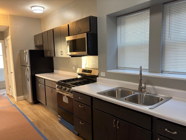 6058 S WOLCOTT Avenue