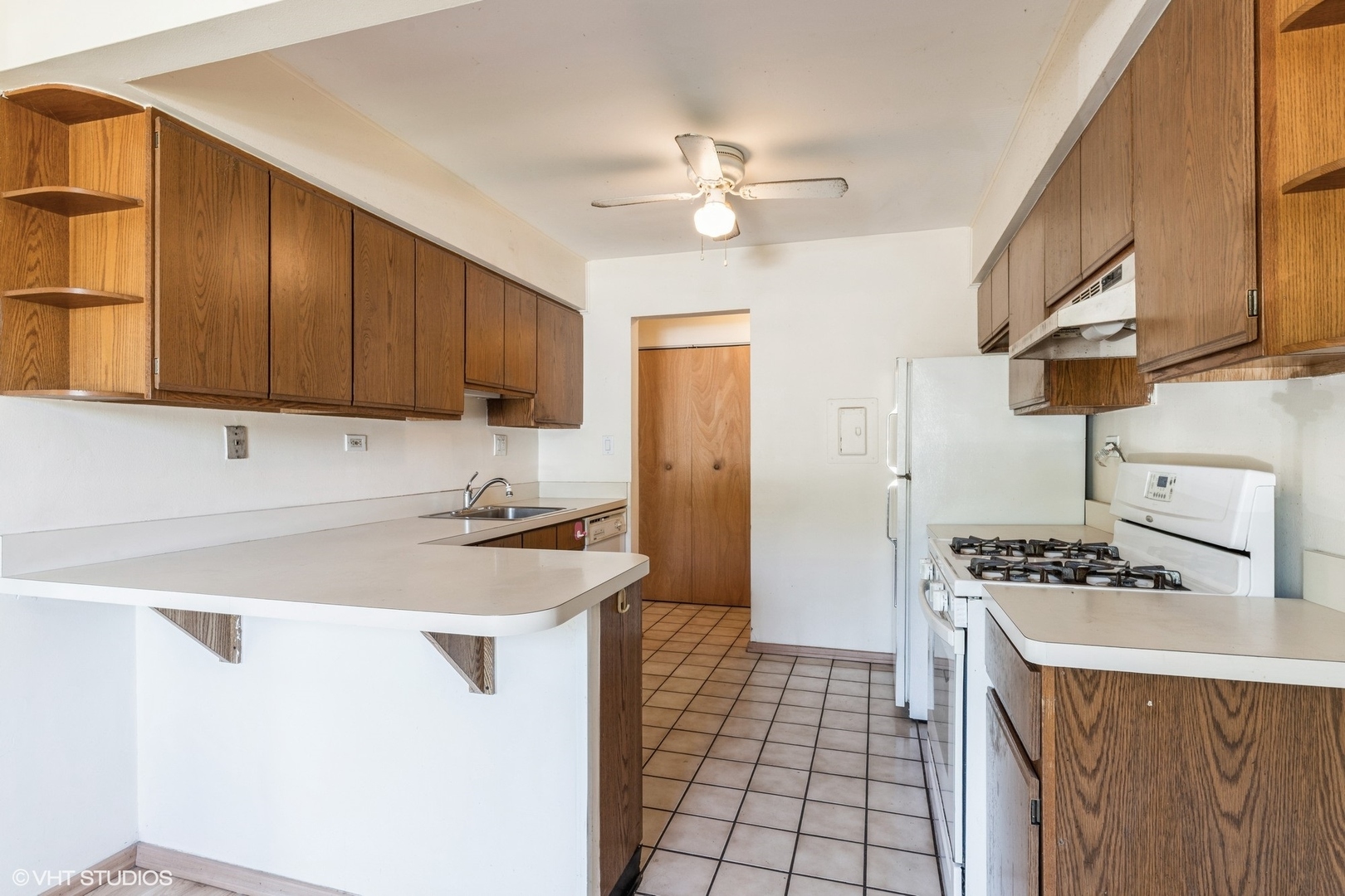 942 E Old Willow Road 101