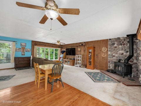Tiny photo for 324 Shawnee Drive, Carol Stream, IL 60188 (MLS # 12672277)