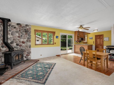 Tiny photo for 324 Shawnee Drive, Carol Stream, IL 60188 (MLS # 12672277)