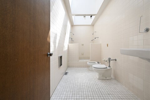 Tiny photo for 849 N Dearborn Street, Chicago, IL 60610 (MLS # 12739882)