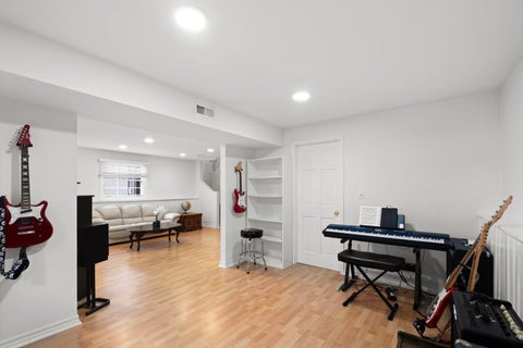 Tiny photo for 307 W Tanglewood Drive, Arlington Heights, IL 60004 (MLS # 12771090)