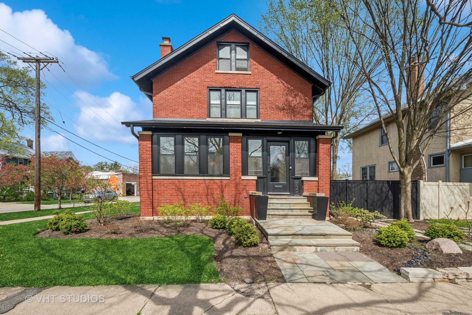 2645 Prairie Avenue
