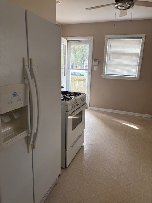 2828 Ridgeway Avenue