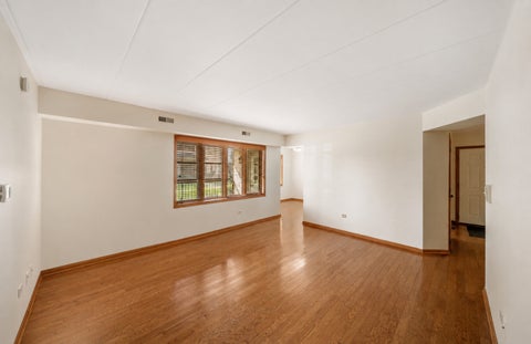 Tiny photo for 13950 E Leamington Drive #203, Crestwood, IL 60418 (MLS # 12763113)