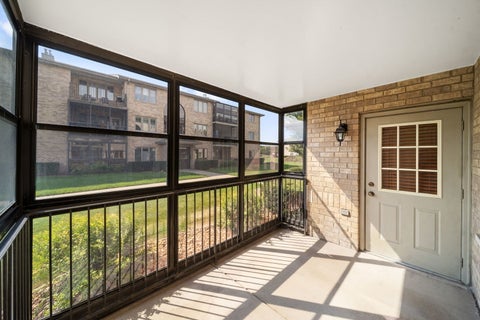 Tiny photo for 13950 E Leamington Drive #203, Crestwood, IL 60418 (MLS # 12763113)