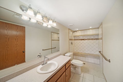 Tiny photo for 13950 E Leamington Drive #203, Crestwood, IL 60418 (MLS # 12763113)