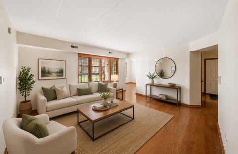 Tiny photo for 13950 E Leamington Drive #203, Crestwood, IL 60418 (MLS # 12763113)
