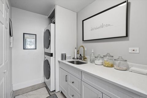 Tiny photo for 1370 Northmoor Court, Northbrook, IL 60062 (MLS # 12593405)