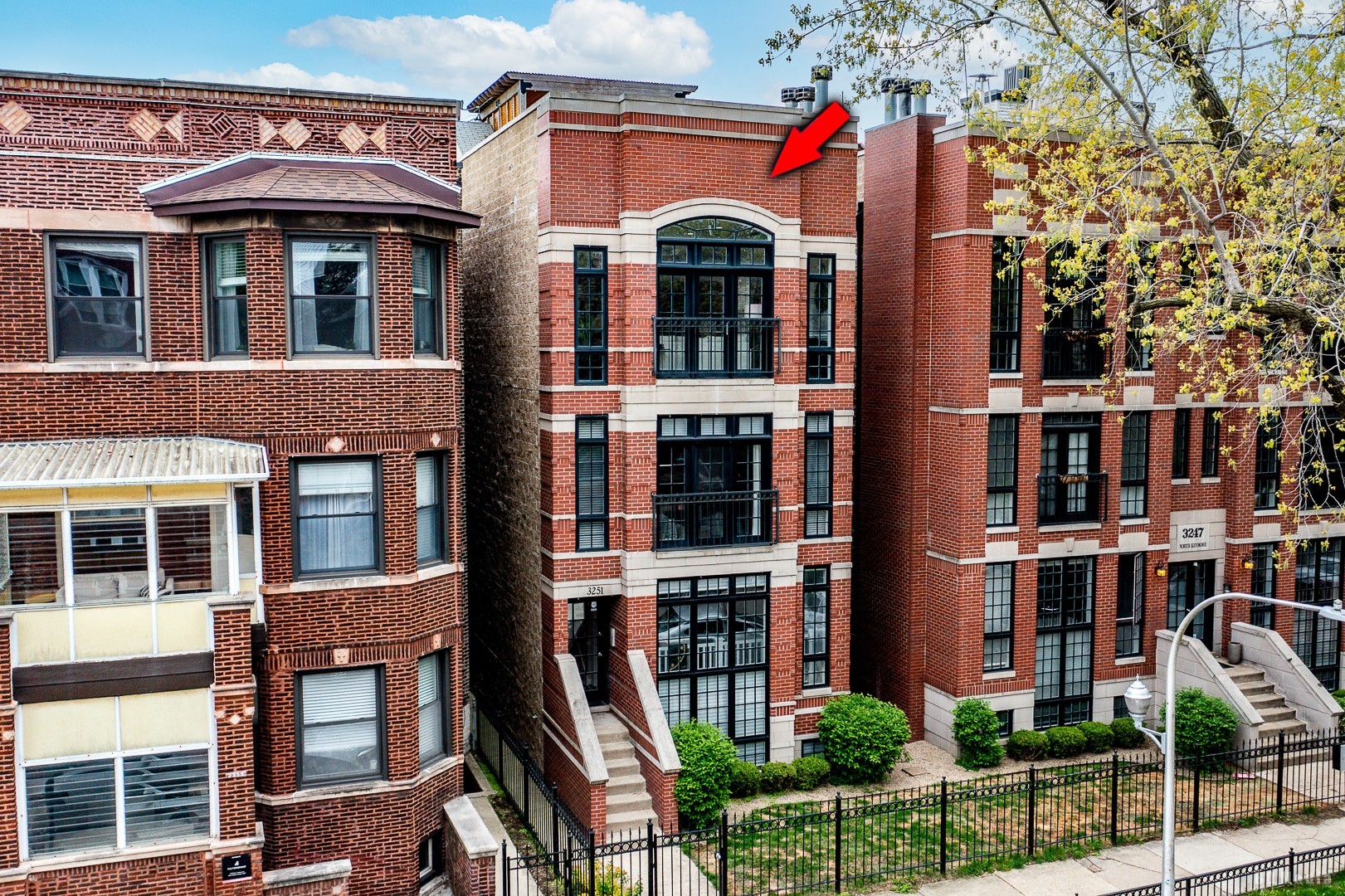 3251 N Kenmore Avenue 3