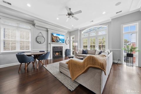 Tiny photo for 3251 N Kenmore Avenue #3, Chicago, IL 60657 (MLS # 12630172)