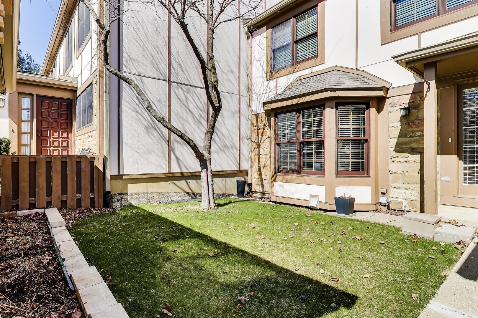 1037 Wheaton Oaks Drive