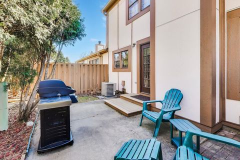 Tiny photo for 1037 Wheaton Oaks Drive, Wheaton, IL 60187 (MLS # 12576082)