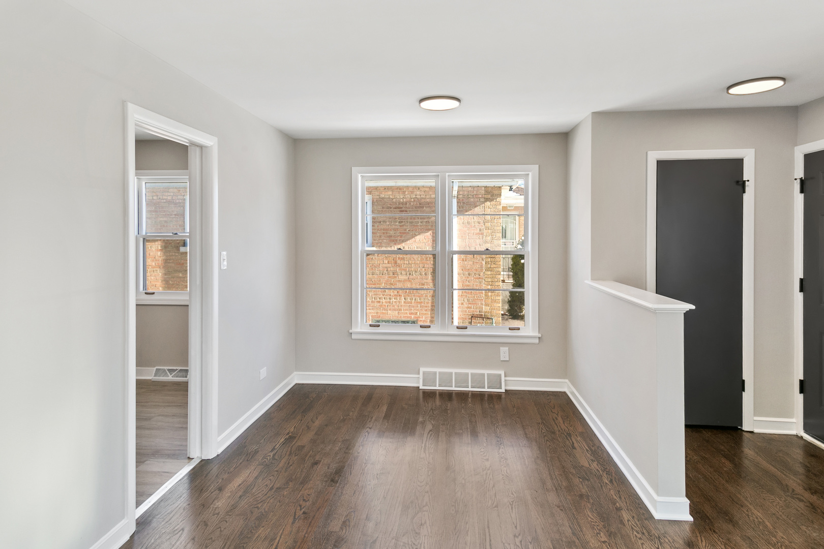 752 E 164th Street