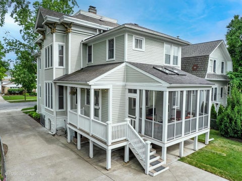 Tiny photo for 318 S Ashland Avenue, La Grange, IL 60525 (MLS # 12658430)