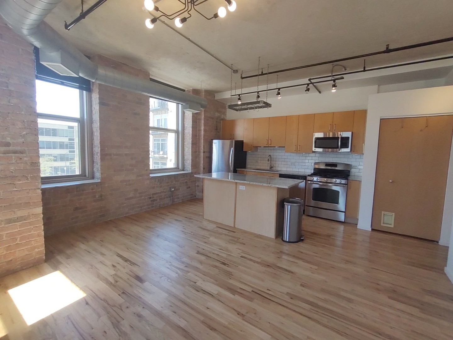 420 S Clinton Street 302