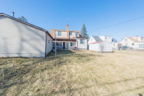 Tiny photo for 809 N Wolf Road, Melrose Park, IL 60164 (MLS # 12574064)