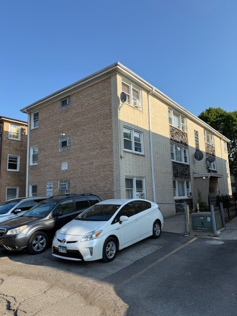 8622 W Summerdale Avenue