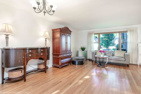 Tiny photo for 1408 S Fern Drive, Mount Prospect, IL 60056 (MLS # 12688774)