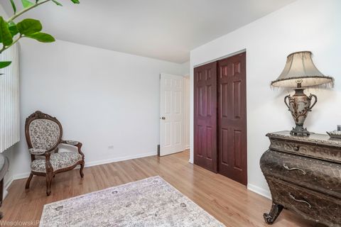 Tiny photo for 1408 S Fern Drive, Mount Prospect, IL 60056 (MLS # 12688774)