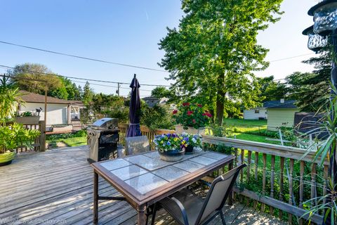Tiny photo for 1408 S Fern Drive, Mount Prospect, IL 60056 (MLS # 12688774)