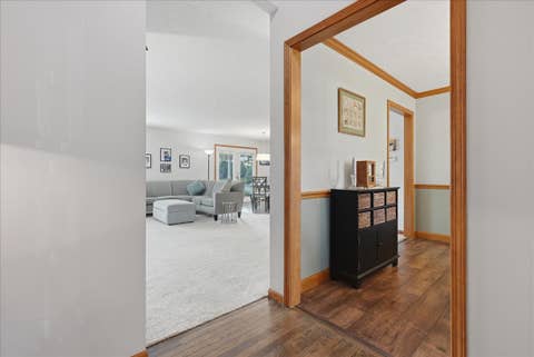 Tiny photo for 1404 Broad Creek Road, Bloomington, IL 61704 (MLS # 12734695)