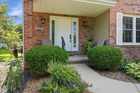 Tiny photo for 1404 Broad Creek Road, Bloomington, IL 61704 (MLS # 12734695)