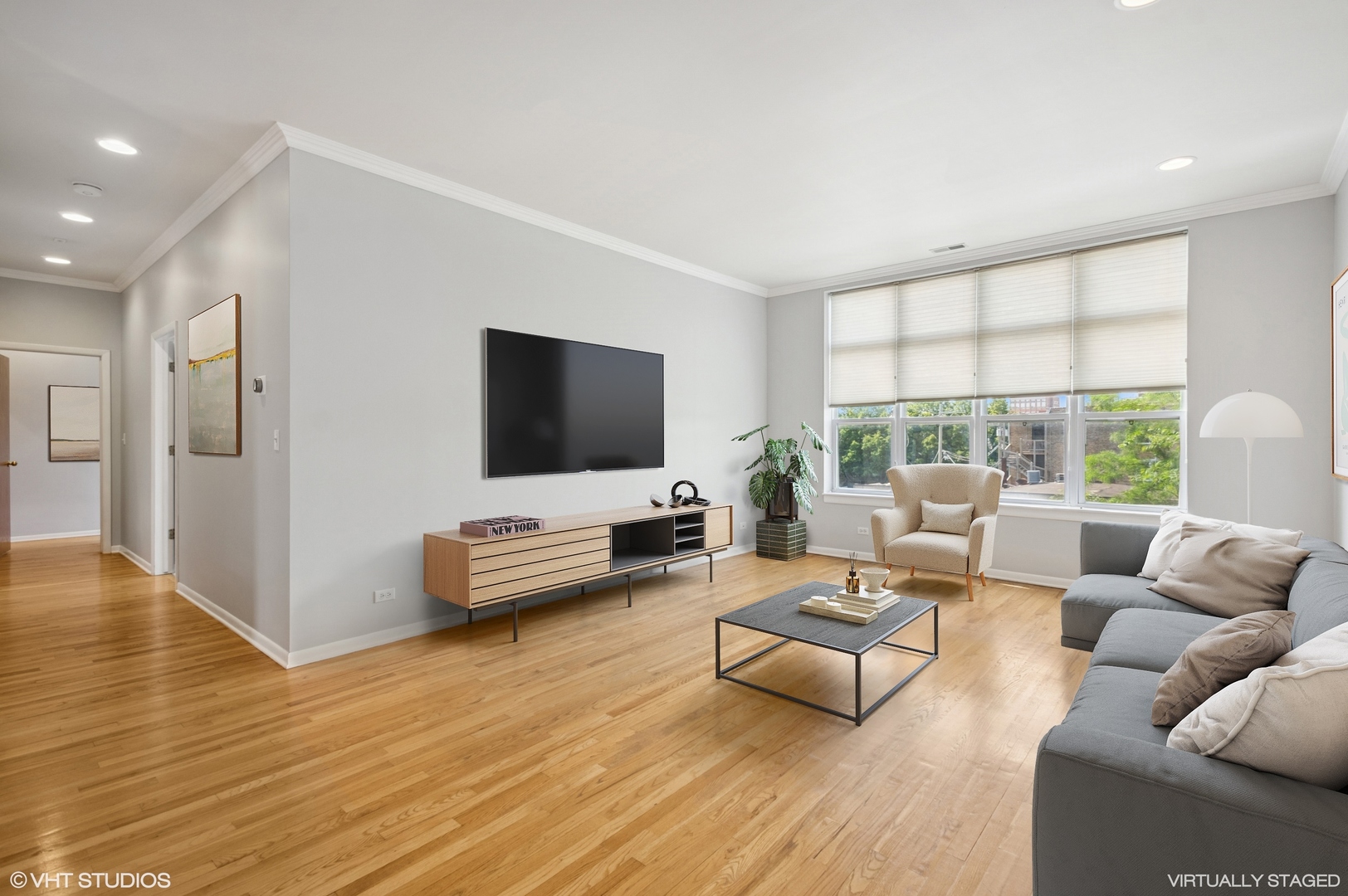 1962 W Lawrence Avenue 302