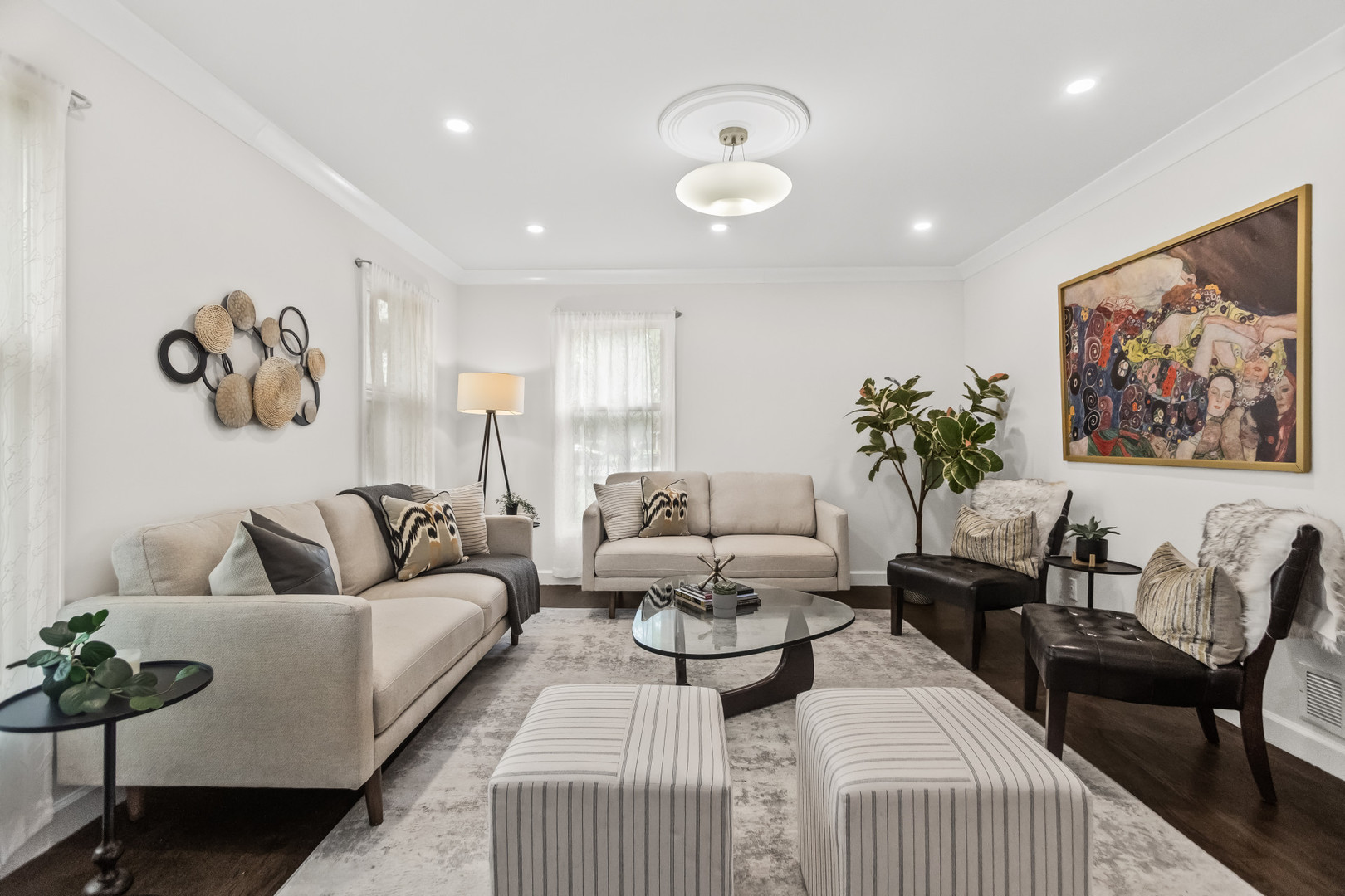 9031 Lincolnwood Drive