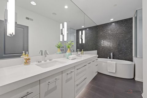 Tiny photo for 2240 Washington Drive, Northbrook, IL 60062 (MLS # 12622258)